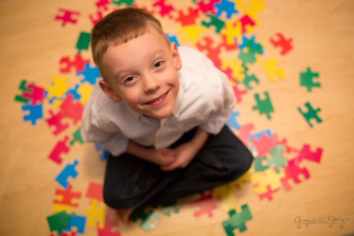 BAMBINO AUTISTICO