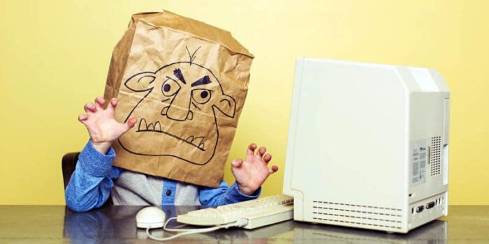 BULLISMO E CYBERBULLISMO BULLISMO E CYBERBULLISMO