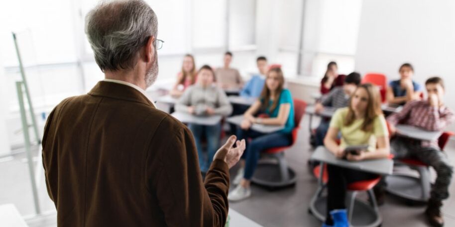 WARM COGNITION EMOZIONI E APPRENDIMENTO WARM COGNITION EMOZIONI E APPRENDIMENTO