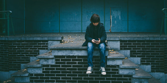 COME DIFENDERE I RAGAZZI DALLE NUOVE TECNOLOGIE: 10 CONSIGLI.