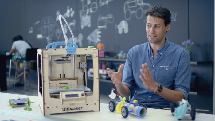 STAMPANTE 3 D IN CLASSE STAMPANTE 3 D IN CLASSE